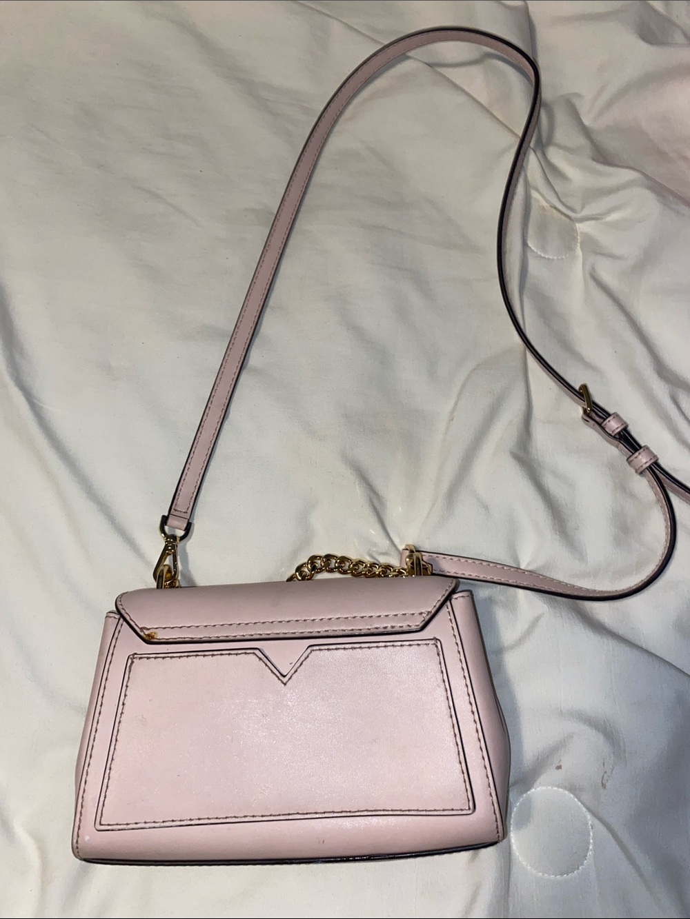 Micheal Kors Light Pink Crossbody Shoulder Bag with Gold Hardware - Picture 2 of 6